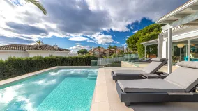 Villa for sale in Marbella East