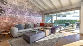Villa for sale in Marbella East