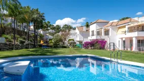 2 bedrooms Nueva Andalucia apartment for sale
