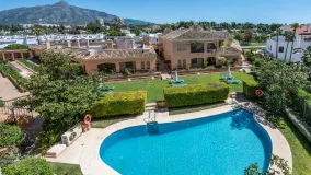 For sale Puerto Golf apartment with 3 bedrooms