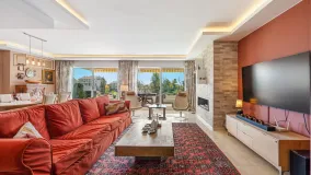 For sale Campos de Guadalmina apartment with 4 bedrooms