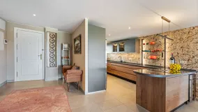 For sale Campos de Guadalmina apartment with 4 bedrooms
