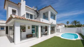 Villa in El Saladillo for sale