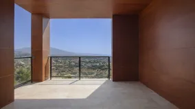 For sale Benahavis town house with 3 bedrooms