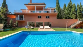 For sale villa in Zona B