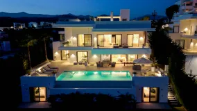 Villa for sale in La Resina Golf with 6 bedrooms