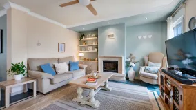 Pareado en venta con 3 dormitorios en Altos de Calahonda