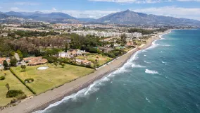 Villa en venta de 4 dormitorios en Guadalmina Baja