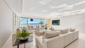 Buy 4 bedrooms apartment in Gray D'Albion