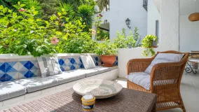 Ground floor apartment with 2 bedrooms for sale in Puente Romano II