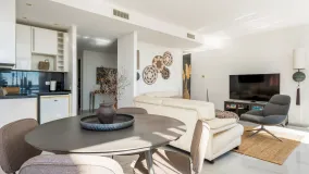 Duplex penthouse for sale in Calahonda with 4 bedrooms