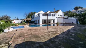 For sale chalet in Sotogrande