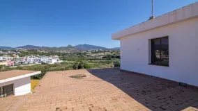 Building for sale in Cancelada