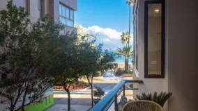 Apartment with 2 bedrooms for sale in Estepona