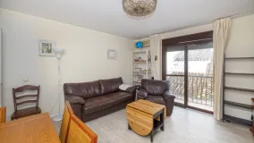Buy 3 bedrooms apartment in Estepona