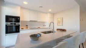 For sale 3 bedrooms apartment in Estepona