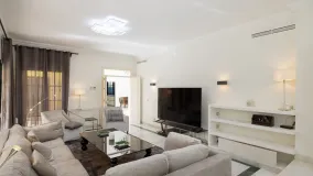 Chalet with 6 bedrooms for sale in Casasola