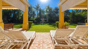 Chalet with 6 bedrooms for sale in Casasola