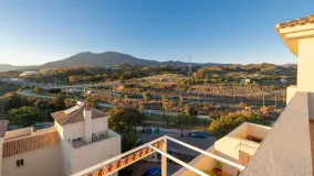For sale Estepona apartment with 3 bedrooms