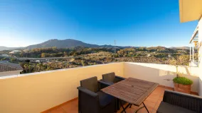 For sale Estepona apartment with 3 bedrooms
