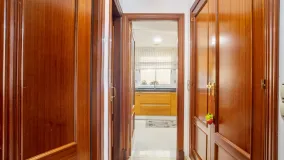 For sale 4 bedrooms chalet in Estepona