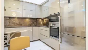 Chalet for sale in Estepona with 3 bedrooms