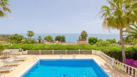 For sale San Diego chalet with 6 bedrooms