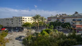 Apartamento en venta en Estepona Puerto de 4 dormitorios