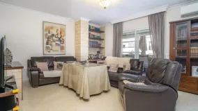 Apartamento en venta en Estepona Puerto de 4 dormitorios