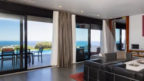 Villa for sale in Los Altos de los Monteros