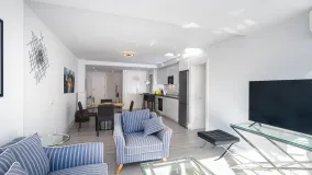 For sale Marbella Centro apartment with 4 bedrooms