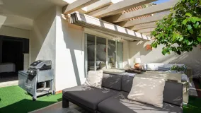 For sale apartment in Rio Real with 3 bedrooms