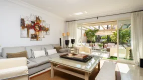 For sale apartment in Rio Real with 3 bedrooms