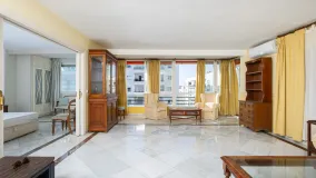 Comprar apartamento con 4 dormitorios en Marbella Centro