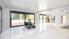 Villa for sale in Marbesa with 5 bedrooms