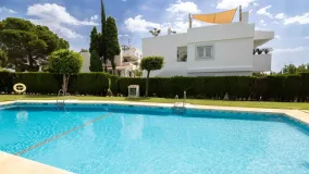 Apartamento en venta con 3 dormitorios en Nueva Andalucia