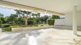 Apartamento en venta en Nueva Andalucia