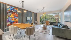 Buy apartment in Benahavis Centro