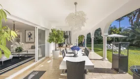 Villa for sale in Paraiso Barronal