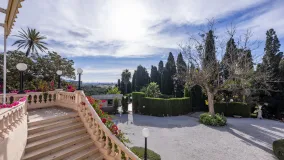 For sale unique building in Motril with 8 bedrooms