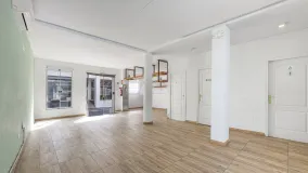 5 bedrooms town house in Benahavis for sale