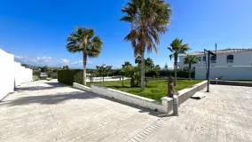 Comprar finca en Estepona con 3 dormitorios