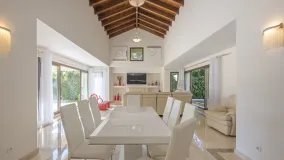 Villa for sale in Los Arqueros