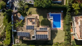 5 bedrooms Los Monteros Playa villa for sale