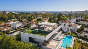 5 bedrooms villa in Andalucia Alta for sale
