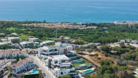 For sale apartment with 3 bedrooms in Riva Residences