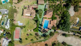 For sale Cascada de Camojan villa with 8 bedrooms