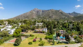 For sale Cascada de Camojan villa with 8 bedrooms