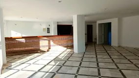 Commercial premises with 1 bedroom for sale in Bahia Dorada