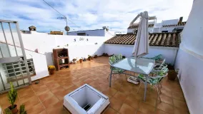 Apartamento en venta en Estepona Casco Antiguo con 2 dormitorios